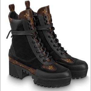 louis vuitton moto boots